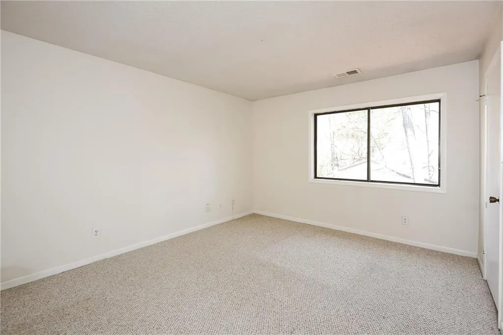 8 Basswood Circle, Sandy Springs, Georgia 30328, 2 Bedrooms Bedrooms, ,2 BathroomsBathrooms,Residential,Sold,8 Basswood Circle,5665775