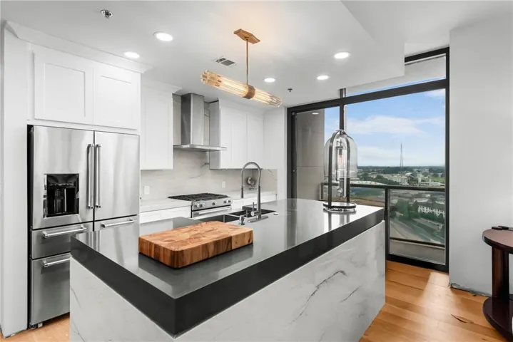 270 17th Street Nw Unit 2012, Atlanta, Georgia 30363