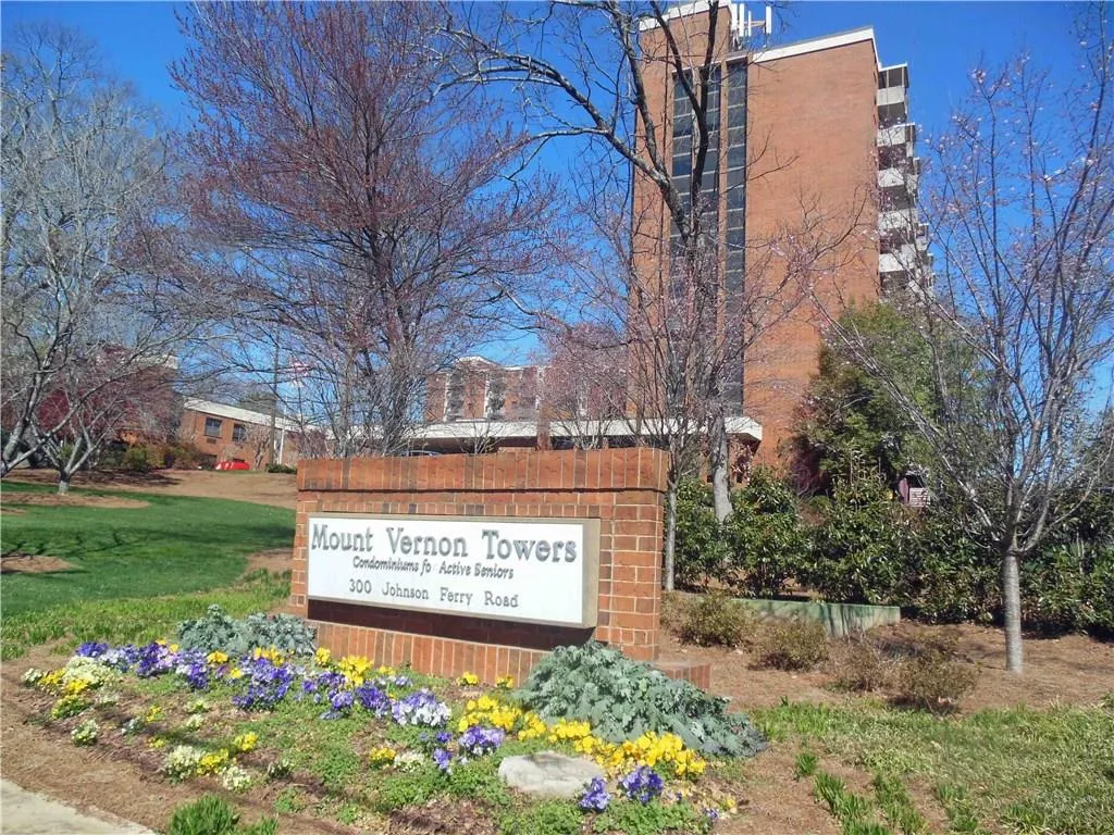 300 Johnson Ferry Road Ne Unit B814, Atlanta, Georgia 30328, 2 Bedrooms Bedrooms, ,2 BathroomsBathrooms,Residential,Sold,300 Johnson Ferry Road Ne Unit B814,5823565
