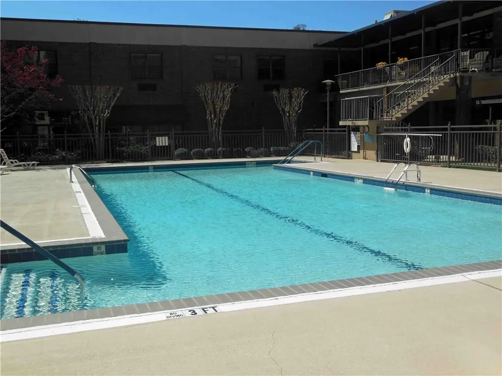 300 Johnson Ferry Road Ne Unit B814, Atlanta, Georgia 30328, 2 Bedrooms Bedrooms, ,2 BathroomsBathrooms,Residential,Sold,300 Johnson Ferry Road Ne Unit B814,5823565