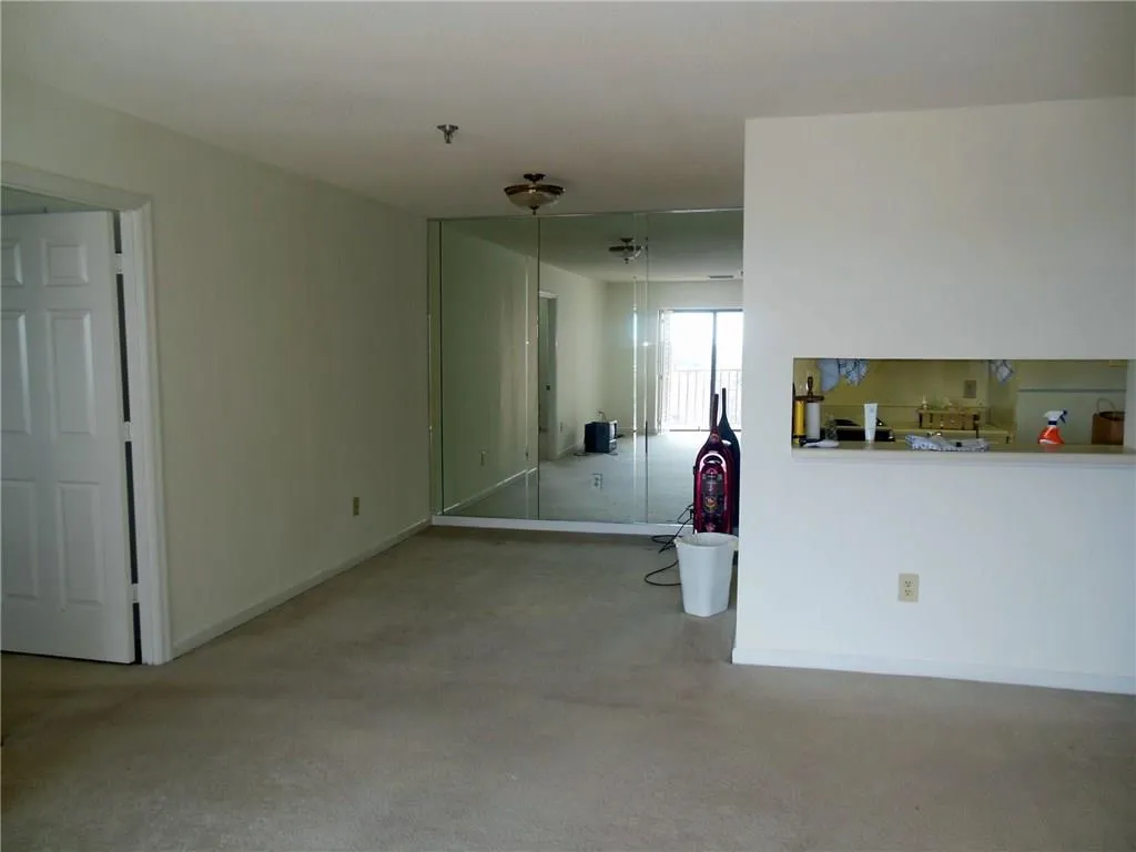 300 Johnson Ferry Road Ne Unit B814, Atlanta, Georgia 30328, 2 Bedrooms Bedrooms, ,2 BathroomsBathrooms,Residential,Sold,300 Johnson Ferry Road Ne Unit B814,5823565