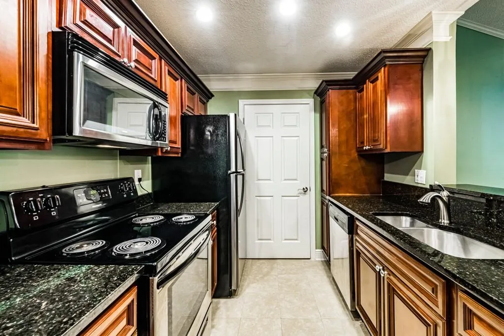 3306 Santa Fe Parkway, Sandy Springs, Georgia 30350, 2 Bedrooms Bedrooms, ,2 BathroomsBathrooms,Residential,Sold,3306 Santa Fe Parkway,6761065