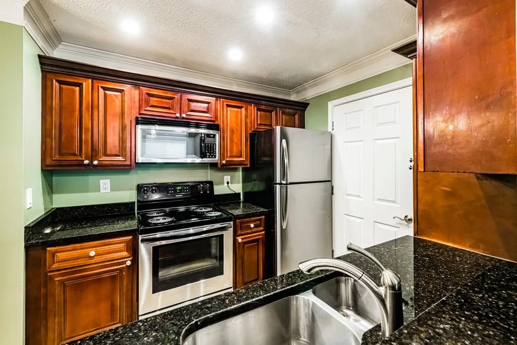 3306 Santa Fe Parkway, Sandy Springs, Georgia 30350, 2 Bedrooms Bedrooms, ,2 BathroomsBathrooms,Residential,Sold,3306 Santa Fe Parkway,6761065