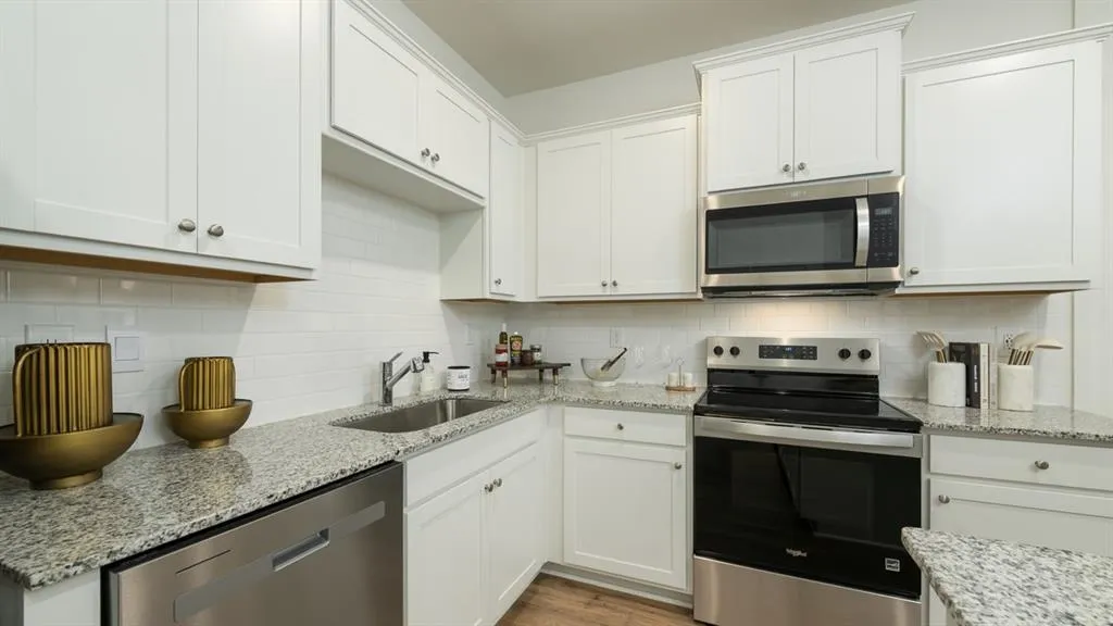1394 Sweethshrub Place Unit 29, Atlanta, Georgia 30318, 3 Bedrooms Bedrooms, ,2 BathroomsBathrooms,Residential,For Sale,1394 Sweethshrub Place Unit 29,7624728