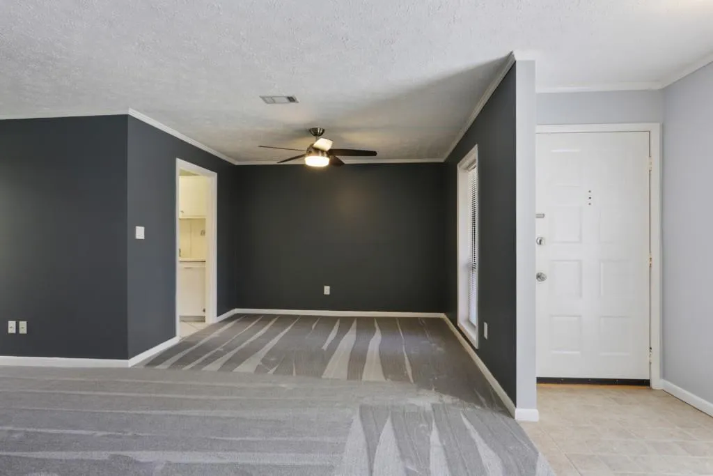 8740 Roswell Road Unit 6k, Sandy Springs, Georgia 30350, 3 Bedrooms Bedrooms, ,2 BathroomsBathrooms,Residential,Sold,8740 Roswell Road Unit 6k,6849832