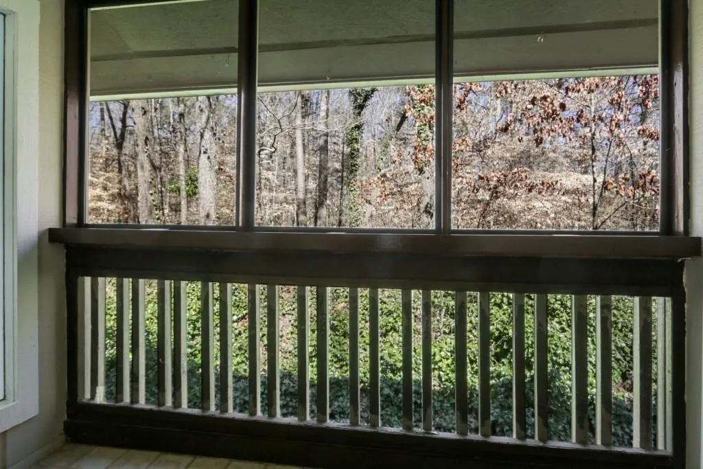 8740 Roswell Road Unit 6k, Sandy Springs, Georgia 30350, 3 Bedrooms Bedrooms, ,2 BathroomsBathrooms,Residential,Sold,8740 Roswell Road Unit 6k,6849832