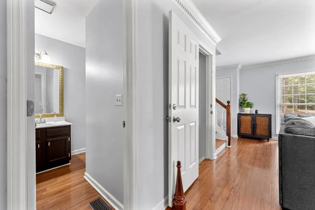 9075 Carroll Manor Drive, Sandy Springs, Georgia 30350, 3 Bedrooms Bedrooms, ,2 BathroomsBathrooms,Residential,Sold,9075 Carroll Manor Drive,7101313