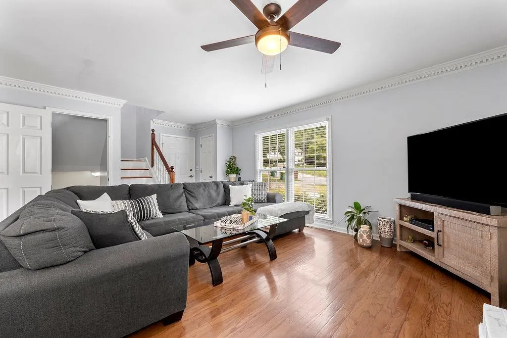 9075 Carroll Manor Drive, Sandy Springs, Georgia 30350, 3 Bedrooms Bedrooms, ,2 BathroomsBathrooms,Residential,Sold,9075 Carroll Manor Drive,7101313