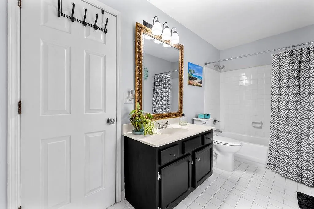 9075 Carroll Manor Drive, Sandy Springs, Georgia 30350, 3 Bedrooms Bedrooms, ,2 BathroomsBathrooms,Residential,Sold,9075 Carroll Manor Drive,7101313