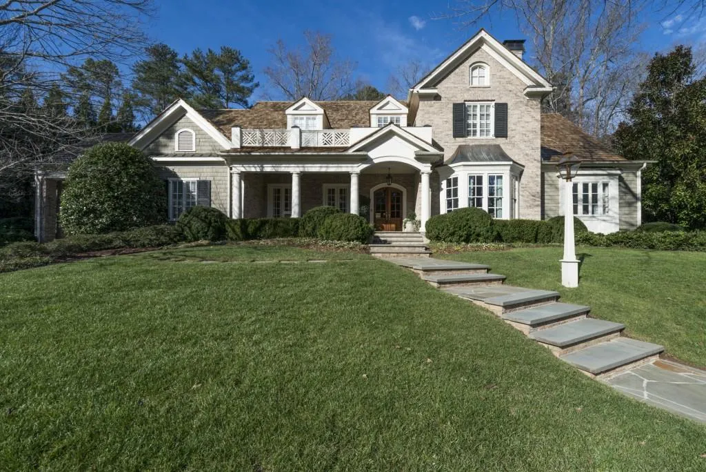 5350 Long Island Drive Nw, Atlanta, Georgia 30327, 6 Bedrooms Bedrooms, ,7 BathroomsBathrooms,Residential,Sold,5350 Long Island Drive Nw,5639473