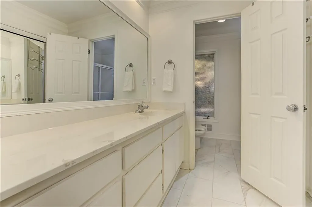 5435 High Point Road, Atlanta, Georgia 30342, 4 Bedrooms Bedrooms, ,3 BathroomsBathrooms,Residential,For Sale,5435 High Point Road,7678823