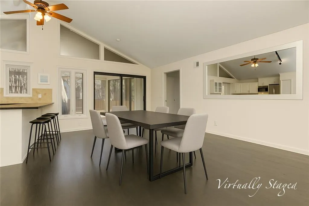 5435 High Point Road, Atlanta, Georgia 30342, 4 Bedrooms Bedrooms, ,3 BathroomsBathrooms,Residential,For Sale,5435 High Point Road,7678823