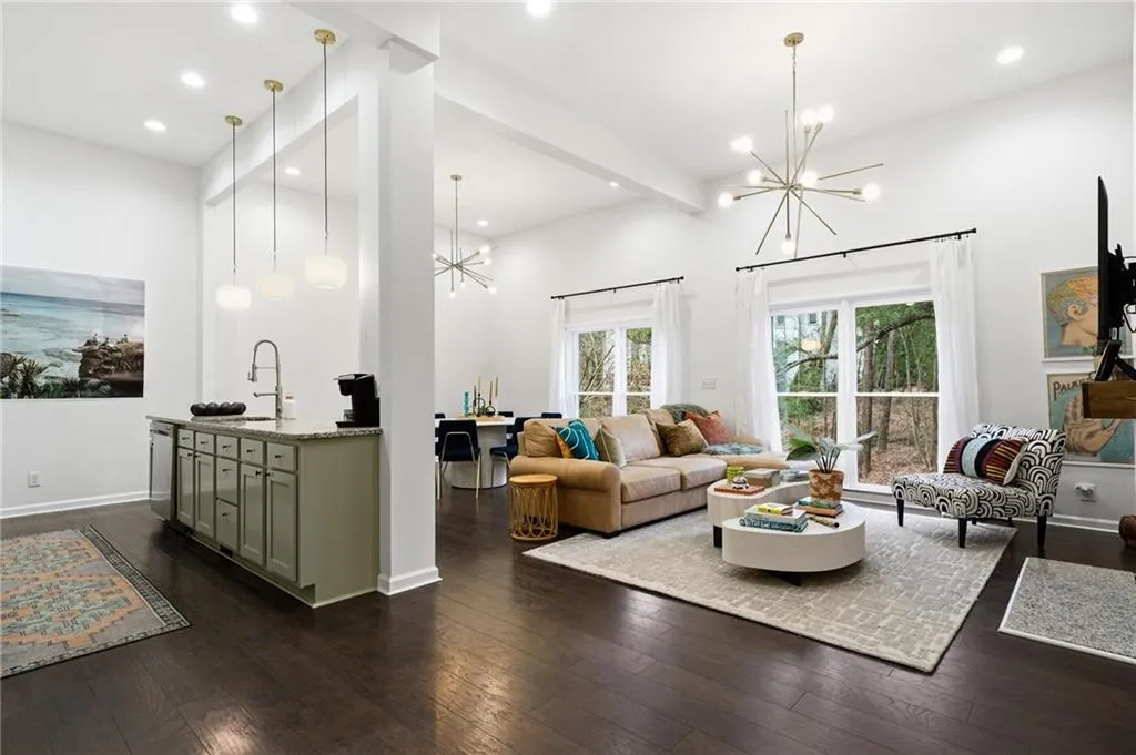 201 Brandywine Circle, Atlanta, Georgia 30350, 4 Bedrooms Bedrooms, ,3 BathroomsBathrooms,Residential,For Sale,201 Brandywine Circle,7731803