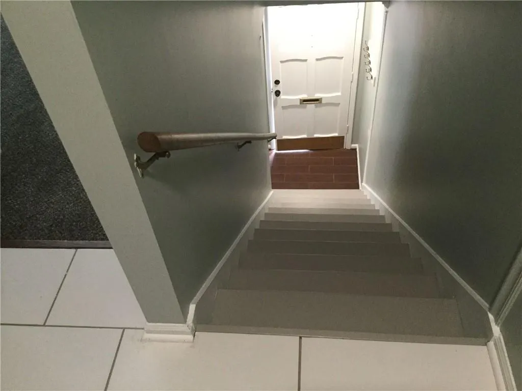 6908 Park Avenue Ne Unit 9, Atlanta, Georgia 30342, 3 Bedrooms Bedrooms, ,2 BathroomsBathrooms,Residential,Sold,6908 Park Avenue Ne Unit 9,6620260