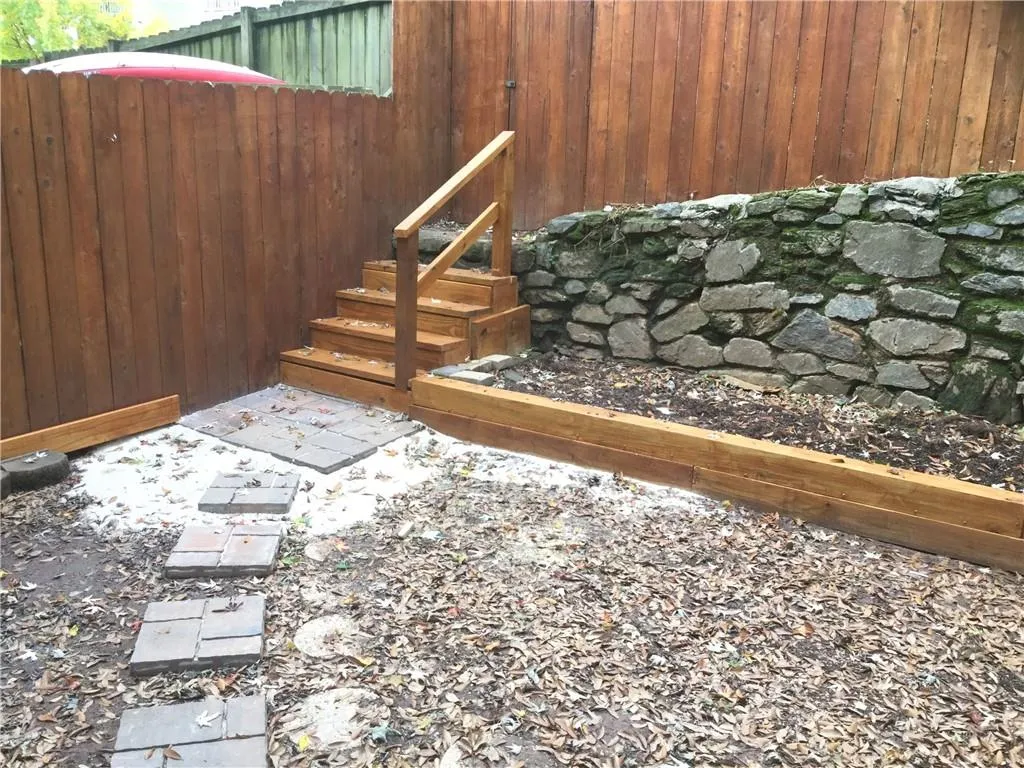 6908 Park Avenue Ne Unit 9, Atlanta, Georgia 30342, 3 Bedrooms Bedrooms, ,2 BathroomsBathrooms,Residential,Sold,6908 Park Avenue Ne Unit 9,6620260