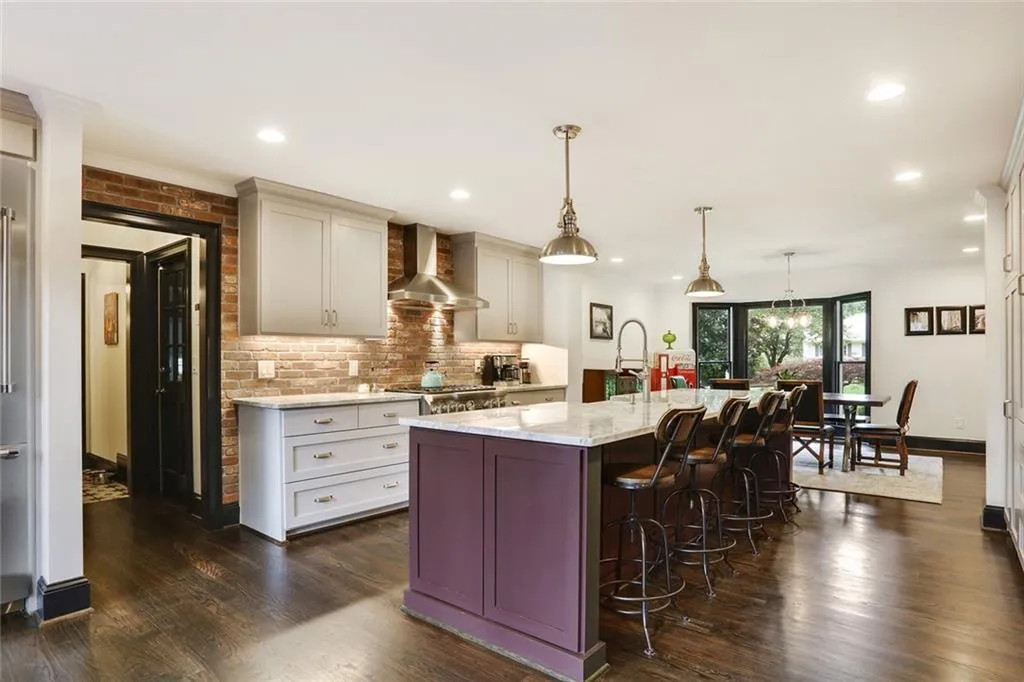 210 Zeblin Road, Sandy Springs, Georgia 30342, 4 Bedrooms Bedrooms, ,3 BathroomsBathrooms,Residential,Sold,210 Zeblin Road,6686565