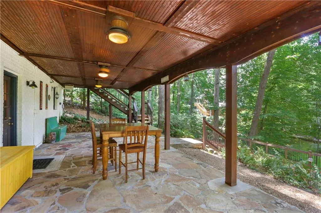 210 Zeblin Road, Sandy Springs, Georgia 30342, 4 Bedrooms Bedrooms, ,3 BathroomsBathrooms,Residential,Sold,210 Zeblin Road,6686565