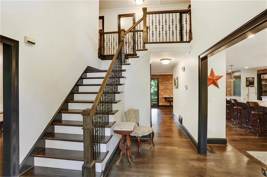 210 Zeblin Road, Sandy Springs, Georgia 30342, 4 Bedrooms Bedrooms, ,3 BathroomsBathrooms,Residential,Sold,210 Zeblin Road,6686565