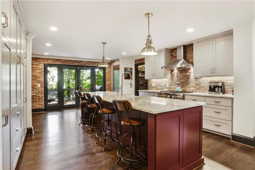 210 Zeblin Road, Sandy Springs, Georgia 30342, 4 Bedrooms Bedrooms, ,3 BathroomsBathrooms,Residential,Sold,210 Zeblin Road,6686565