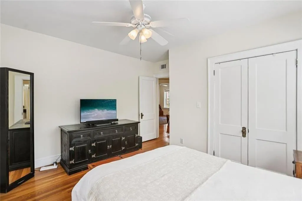 272 14th Street Ne Unit 21, Atlanta, Georgia 30309, 2 Bedrooms Bedrooms, ,1 BathroomBathrooms,Residential,For Sale,272 14th Street Ne Unit 21,7643678