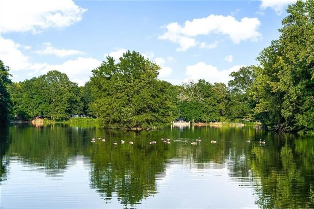 272 14th Street Ne Unit 21, Atlanta, Georgia 30309, 2 Bedrooms Bedrooms, ,1 BathroomBathrooms,Residential,For Sale,272 14th Street Ne Unit 21,7643678