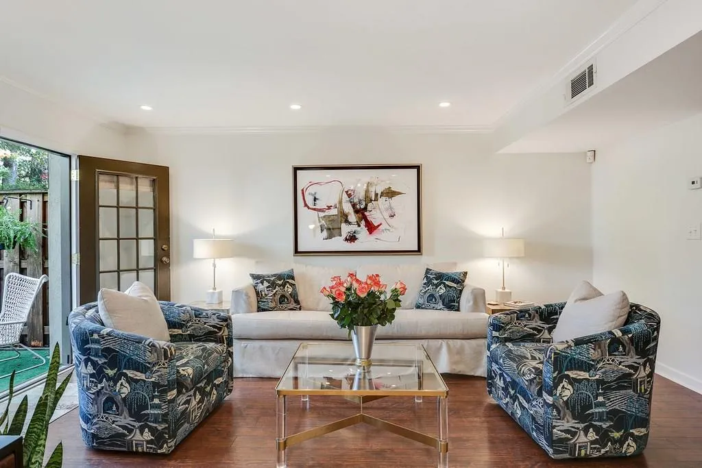 27 Ivy Gates Ne, Atlanta, Georgia 30342, 2 Bedrooms Bedrooms, ,2 BathroomsBathrooms,Residential,Sold,27 Ivy Gates Ne,5940641