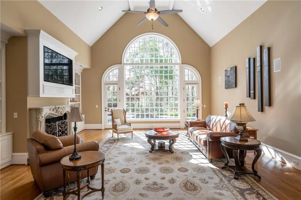 9 Powers Chase Circle, Sandy Springs, Georgia 30327, 6 Bedrooms Bedrooms, ,5 BathroomsBathrooms,Residential,Sold,9 Powers Chase Circle,6533751