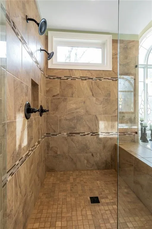 9 Powers Chase Circle, Sandy Springs, Georgia 30327, 6 Bedrooms Bedrooms, ,5 BathroomsBathrooms,Residential,Sold,9 Powers Chase Circle,6533751