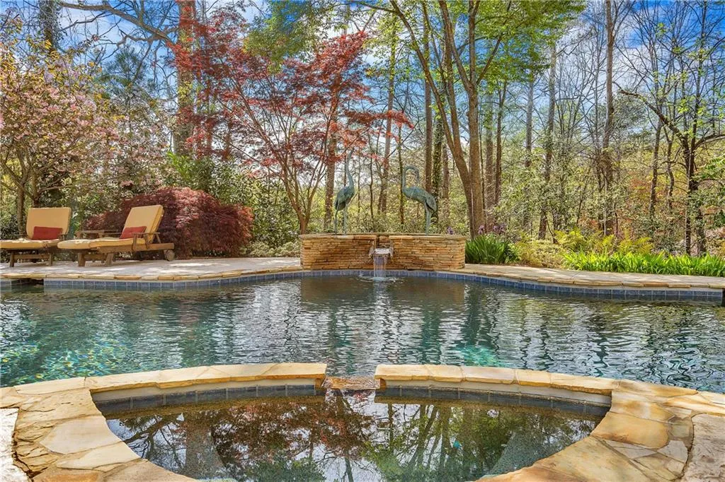 9 Powers Chase Circle, Sandy Springs, Georgia 30327, 6 Bedrooms Bedrooms, ,5 BathroomsBathrooms,Residential,Sold,9 Powers Chase Circle,6533751