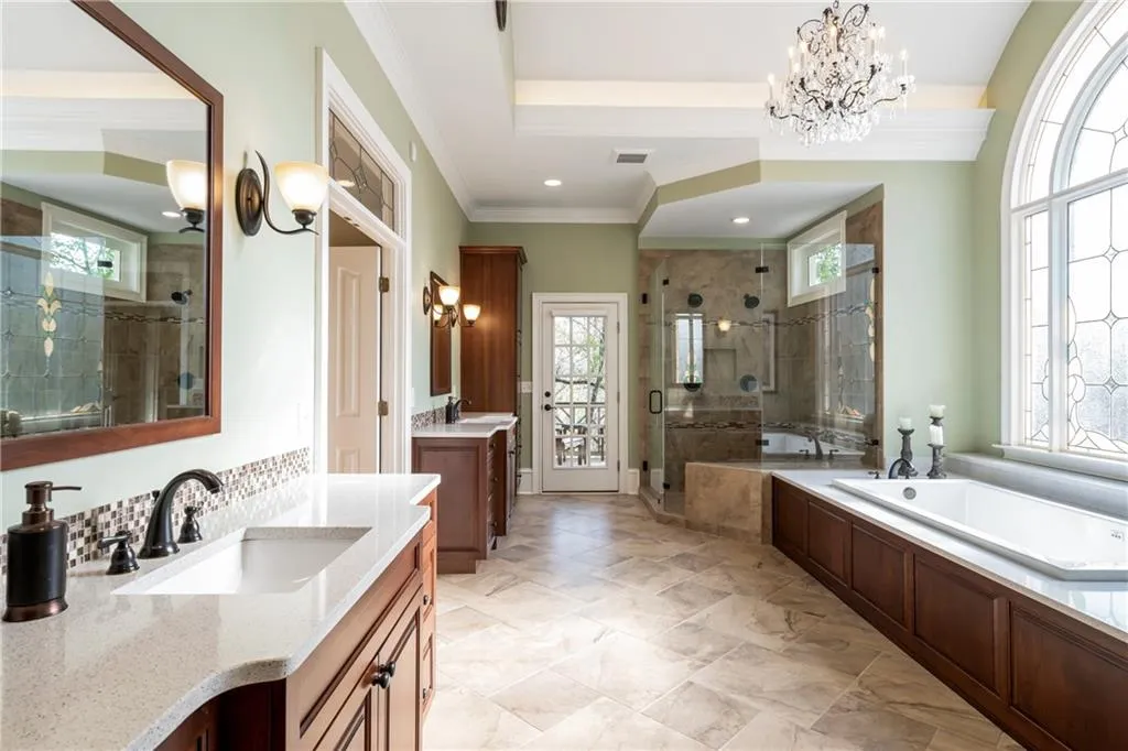 9 Powers Chase Circle, Sandy Springs, Georgia 30327, 6 Bedrooms Bedrooms, ,5 BathroomsBathrooms,Residential,Sold,9 Powers Chase Circle,6533751