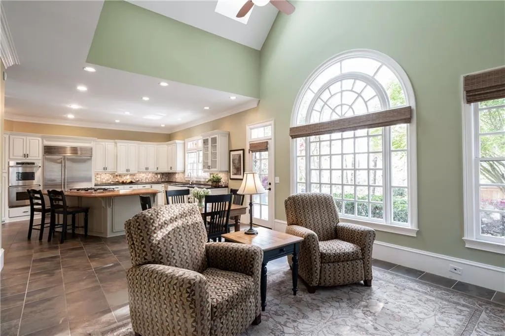 9 Powers Chase Circle, Sandy Springs, Georgia 30327, 6 Bedrooms Bedrooms, ,5 BathroomsBathrooms,Residential,Sold,9 Powers Chase Circle,6533751