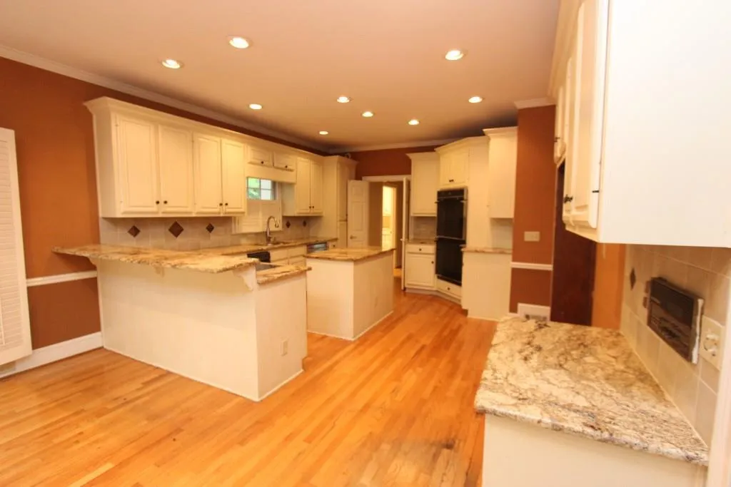 2910 Coles Way, Sandy Springs, Georgia 30350, 5 Bedrooms Bedrooms, ,4 BathroomsBathrooms,Residential,Sold,2910 Coles Way,6715493