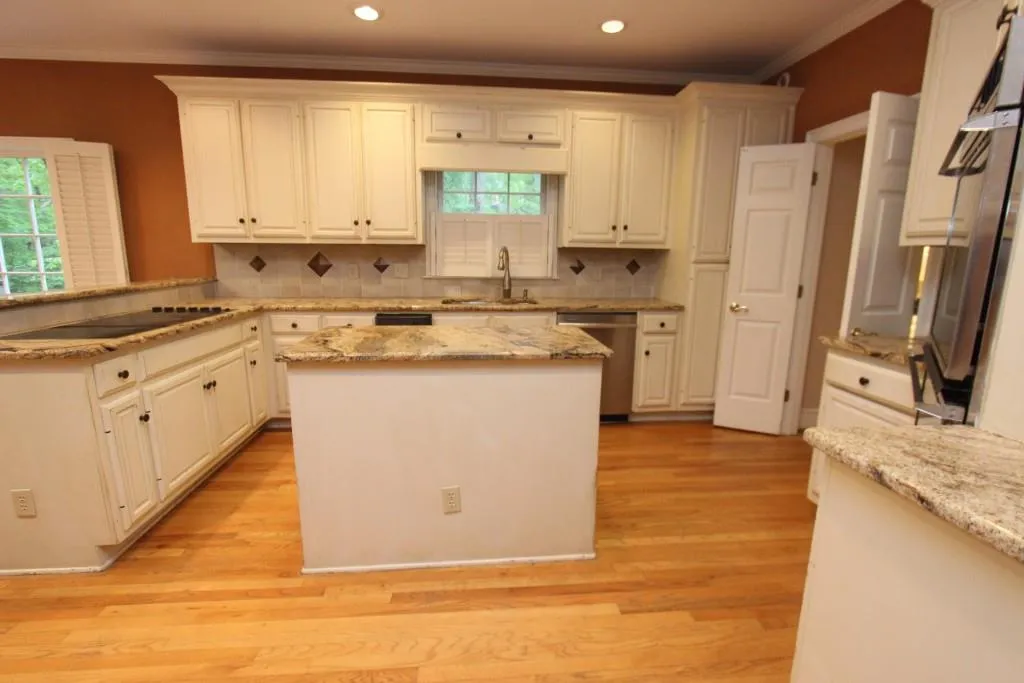 2910 Coles Way, Sandy Springs, Georgia 30350, 5 Bedrooms Bedrooms, ,4 BathroomsBathrooms,Residential,Sold,2910 Coles Way,6715493