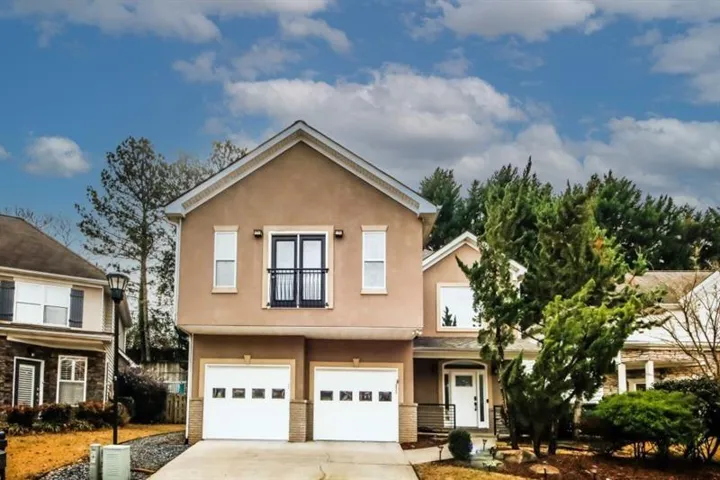 1354 Brookhaven Village Circle Ne, Brookhaven, Georgia 30319