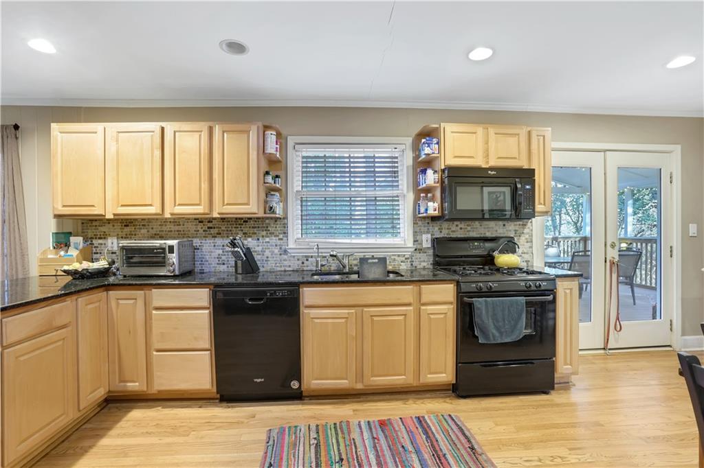 510 Read Lane NE, Atlanta, Georgia 30328, 4 Bedrooms Bedrooms, ,3 BathroomsBathrooms,Residential,Sold,510 Read Lane NE,7316554