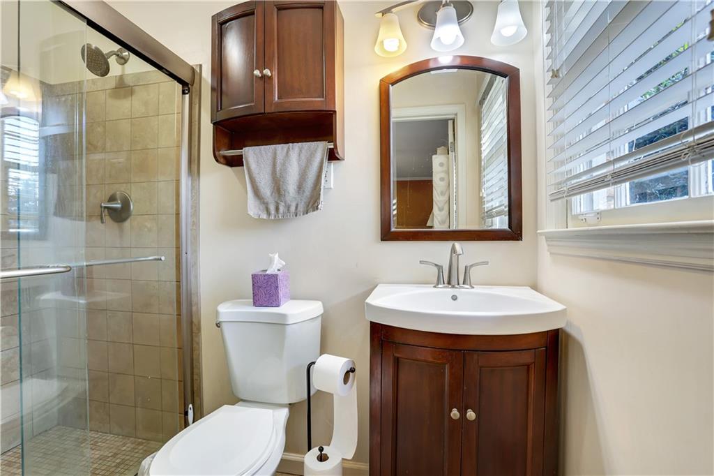 510 Read Lane NE, Atlanta, Georgia 30328, 4 Bedrooms Bedrooms, ,3 BathroomsBathrooms,Residential,Sold,510 Read Lane NE,7316554