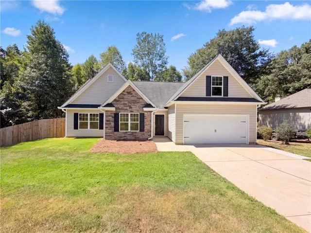 249 Clearwater Drive, Monroe, Georgia 30655