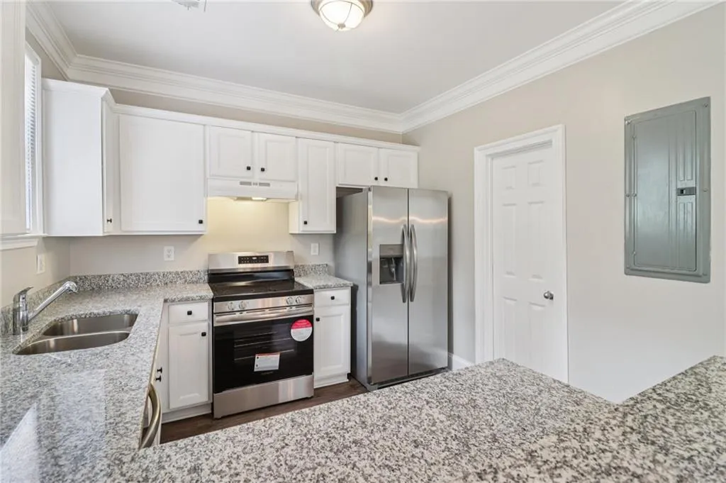941 Capitol View Avenue Nw, Atlanta, Georgia 30318, 3 Bedrooms Bedrooms, ,2 BathroomsBathrooms,Residential,For Sale,941 Capitol View Avenue Nw,7611528