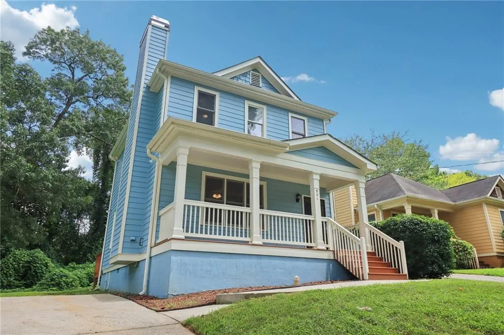 941 Capitol View Avenue Nw, Atlanta, Georgia 30318, 3 Bedrooms Bedrooms, ,2 BathroomsBathrooms,Residential,For Sale,941 Capitol View Avenue Nw,7611528