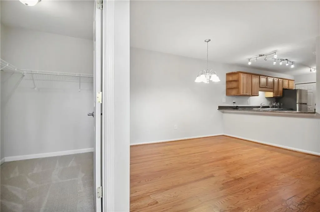 206 Brighton Point, Atlanta, Georgia 30328, 2 Bedrooms Bedrooms, ,2 BathroomsBathrooms,Residential,Sold,206 Brighton Point,7038359