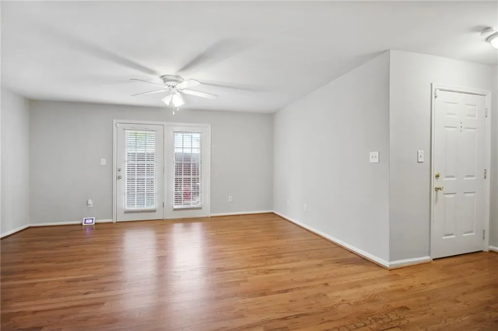 206 Brighton Point, Atlanta, Georgia 30328, 2 Bedrooms Bedrooms, ,2 BathroomsBathrooms,Residential,Sold,206 Brighton Point,7038359