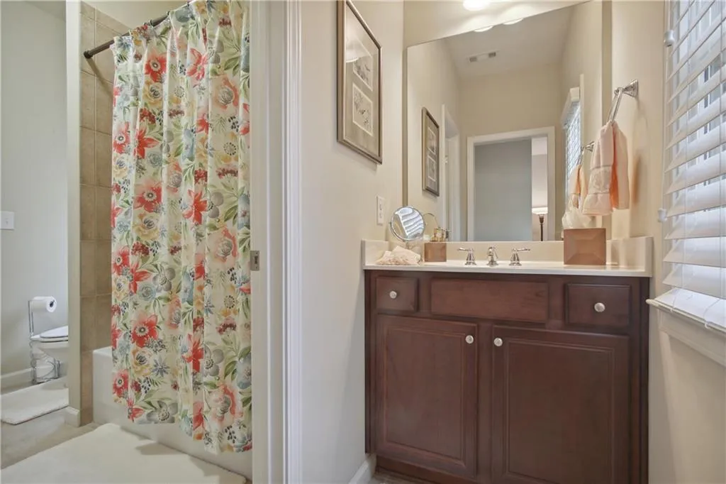 514 Glenmanor Court, Atlanta, Georgia 30328, 4 Bedrooms Bedrooms, ,3 BathroomsBathrooms,Residential,Sold,514 Glenmanor Court,7051765
