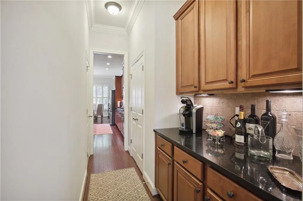514 Glenmanor Court, Atlanta, Georgia 30328, 4 Bedrooms Bedrooms, ,3 BathroomsBathrooms,Residential,Sold,514 Glenmanor Court,7051765
