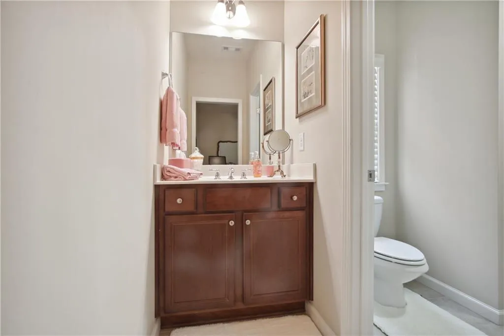 514 Glenmanor Court, Atlanta, Georgia 30328, 4 Bedrooms Bedrooms, ,3 BathroomsBathrooms,Residential,Sold,514 Glenmanor Court,7051765