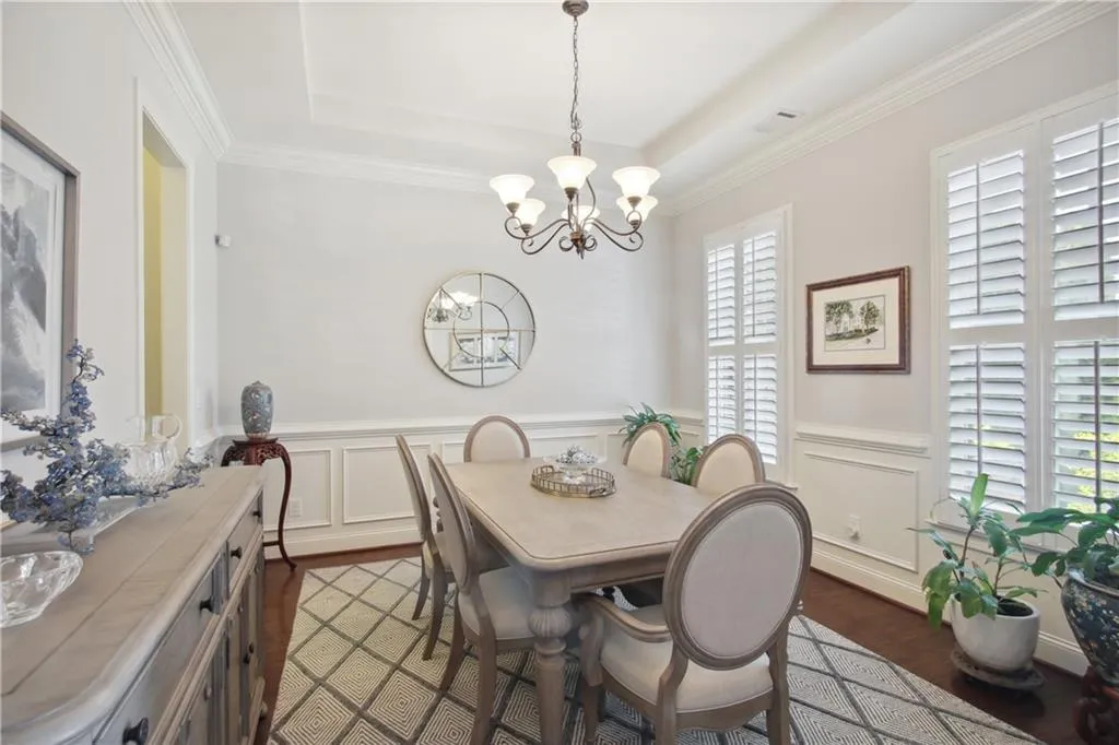 514 Glenmanor Court, Atlanta, Georgia 30328, 4 Bedrooms Bedrooms, ,3 BathroomsBathrooms,Residential,Sold,514 Glenmanor Court,7051765