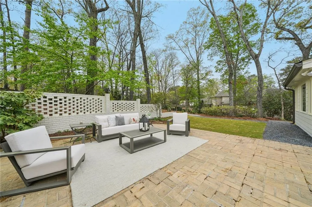 6335 Aberdeen Drive Ne, Atlanta, Georgia 30328, 4 Bedrooms Bedrooms, ,3 BathroomsBathrooms,Residential,For Sale,6335 Aberdeen Drive Ne,7744587