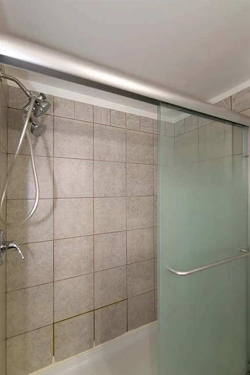 6851 Roswell Road Unit D10, Atlanta, Georgia 30328, 3 Bedrooms Bedrooms, ,2 BathroomsBathrooms,Residential,Sold,6851 Roswell Road Unit D10,6117775
