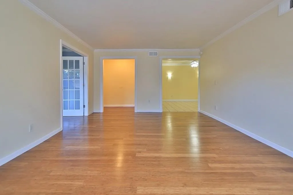6851 Roswell Road Unit D10, Atlanta, Georgia 30328, 3 Bedrooms Bedrooms, ,2 BathroomsBathrooms,Residential,Sold,6851 Roswell Road Unit D10,6117775
