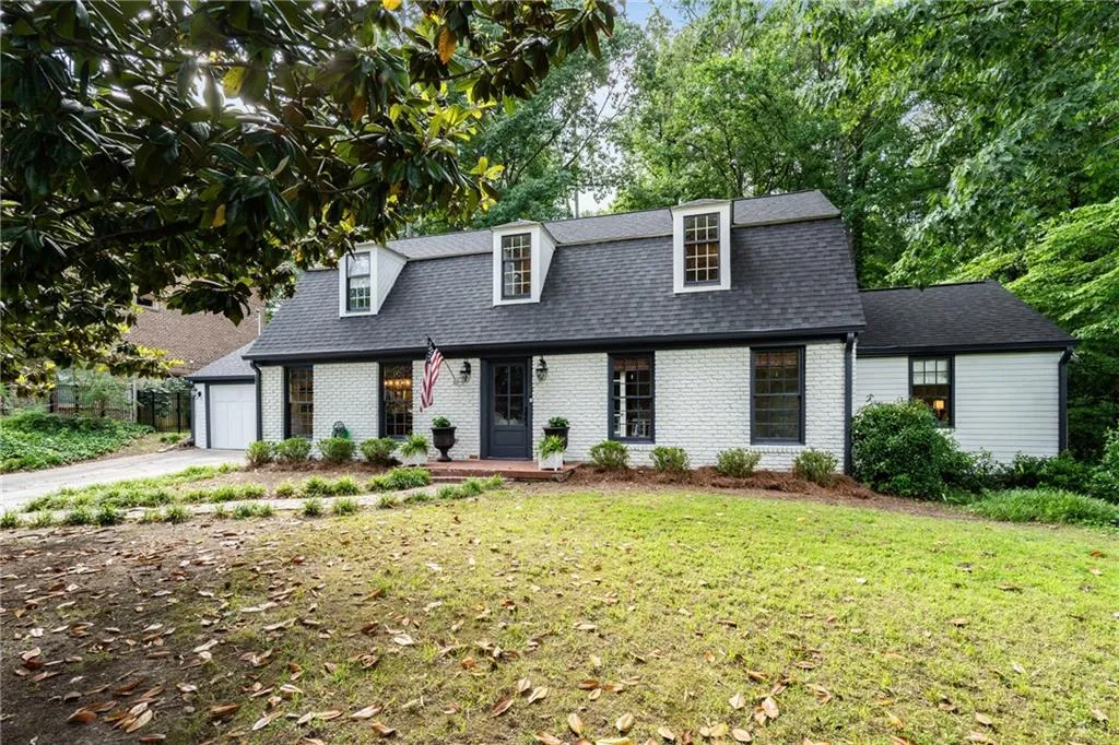 989 Winding Creek Trail Nw, Atlanta, Georgia 30328, 5 Bedrooms Bedrooms, ,4 BathroomsBathrooms,Residential,Sold,989 Winding Creek Trail Nw,7388143