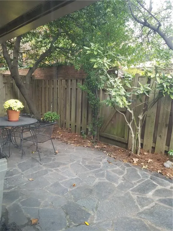 427 The North Chace, Atlanta, Georgia 30328, 4 Bedrooms Bedrooms, ,3 BathroomsBathrooms,Residential,Sold,427 The North Chace,5924133